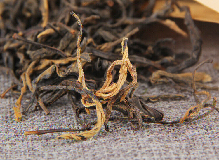 HelloYoung Yunnan Black Tea DianHong Tea Strong Fragrance Fengqing KungFu Mao Feng 3.52oz