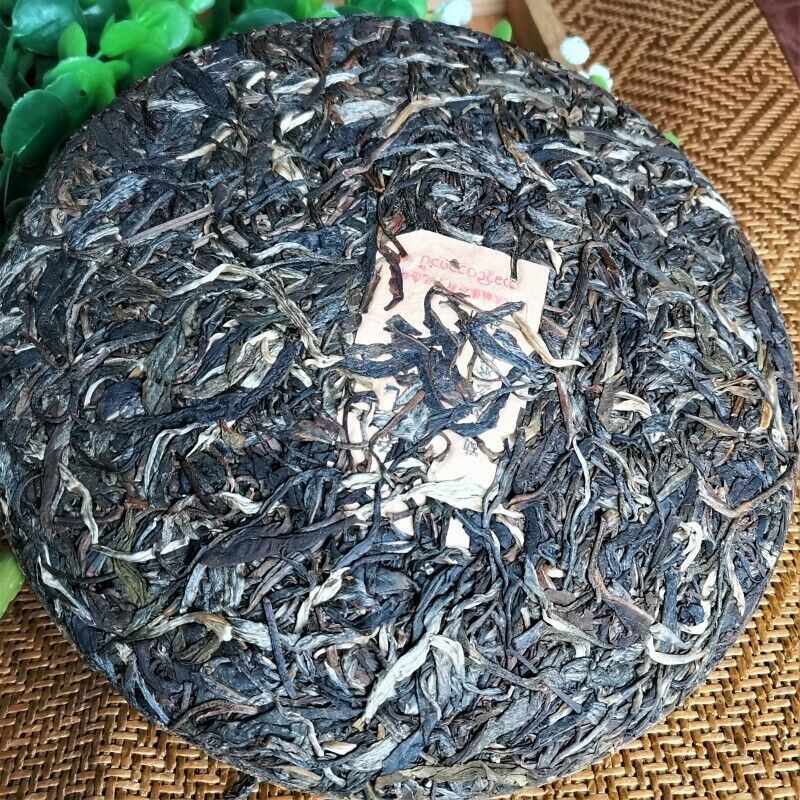 HelloYoung Healthy Drink Impression Peacock Cha Tea Cake Premium Yunnan Pu'er Tea 357g