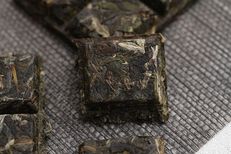 Icelandic Sweet Old Tree Puerh Raw Tea Brick 50g Yunnan Puerh Tea