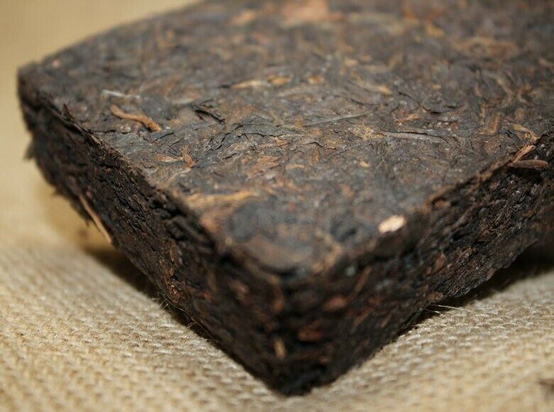 HelloYoung Antique Natural Organic Tasty Black Tea Chinese Yunnan Ripe Puer Tea Brick 250g