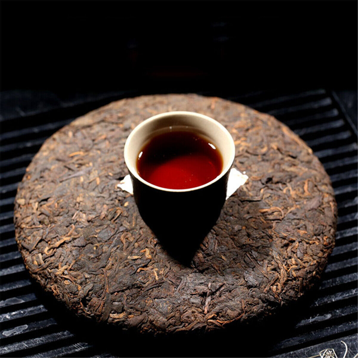357g tea tree Yunnan Cooked Tea Pu-Erh Black Tea Ancient Pu-erh Tea Cake