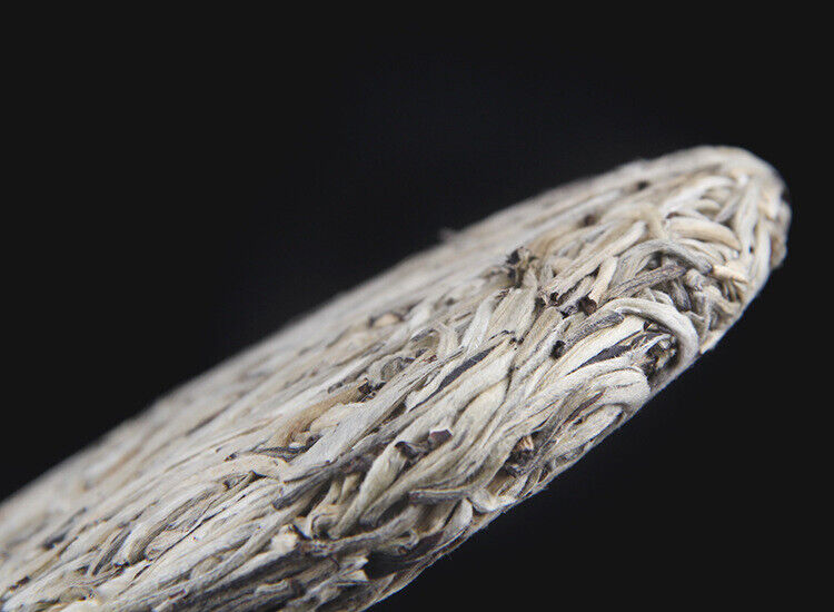 HelloYoung 200g White Tea Cake Silver Needle Yunnan White Tea Ancient Tree Pu'er Tea Cake