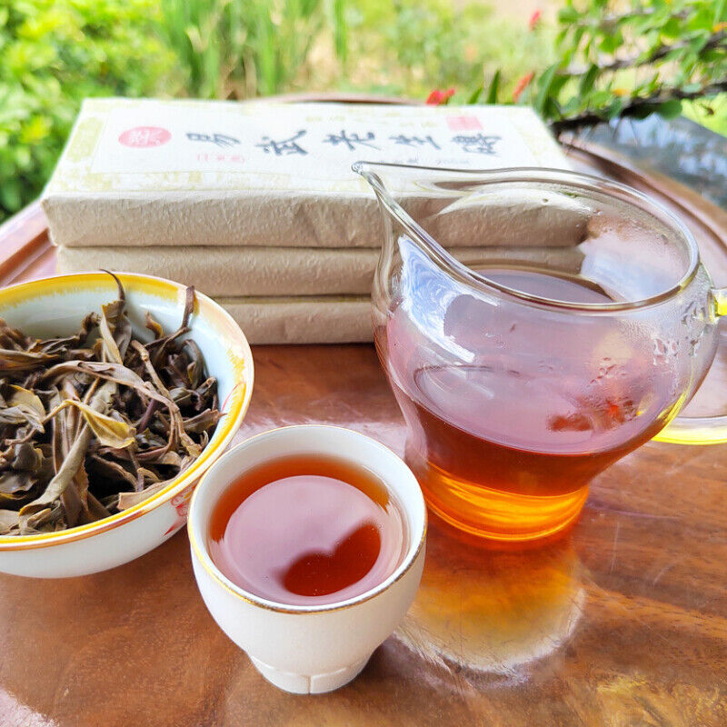 HelloYoung Yiwu Original Old Tree Tea Brick Healthy Drink Top-Grade Pu'er Tea Brick 200g