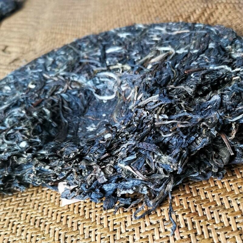 HelloYoung Healthy Drink Impression Peacock Cha Tea Cake Premium Yunnan Pu'er Tea 357g