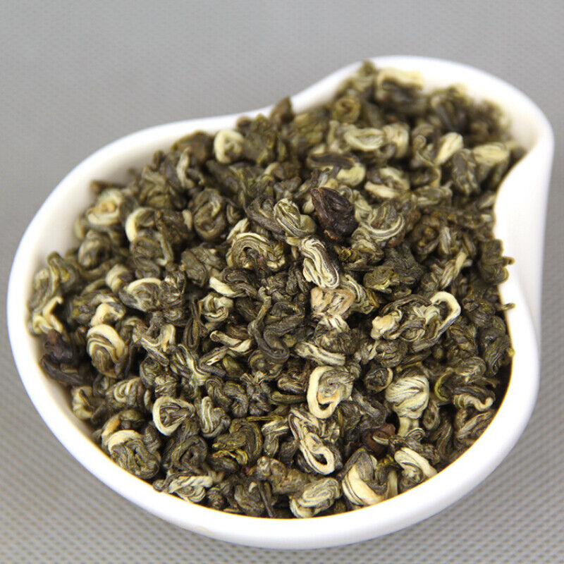 HelloYoung Yunnan Biluochun Green Tea Loose Leaf Iron Box Gift Tea Chinese Slimming Tea 80g