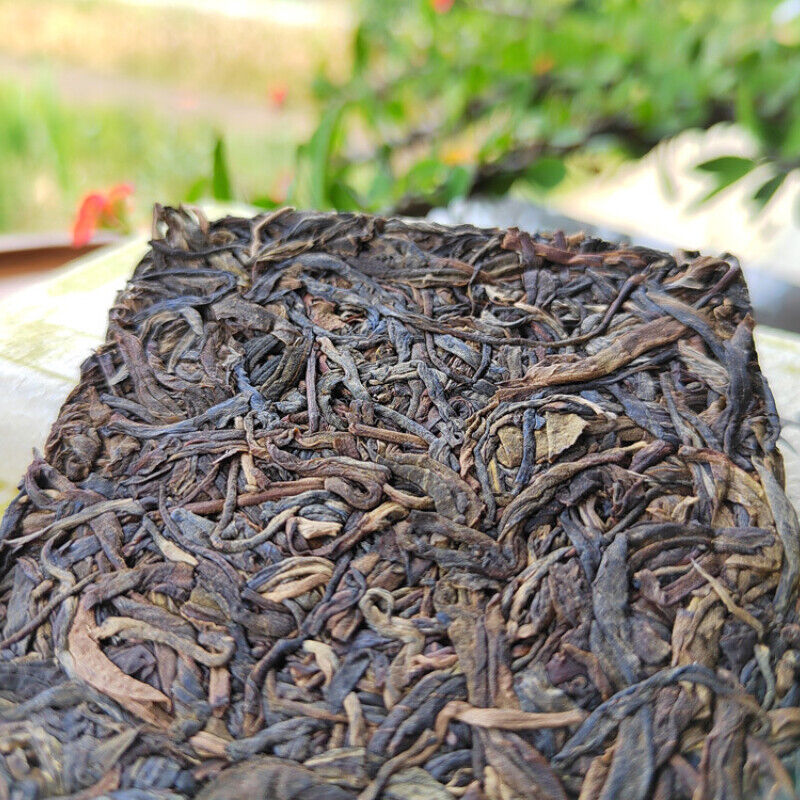 HelloYoung Yiwu Original Old Tree Tea Brick Healthy Drink Top-Grade Pu'er Tea Brick 200g