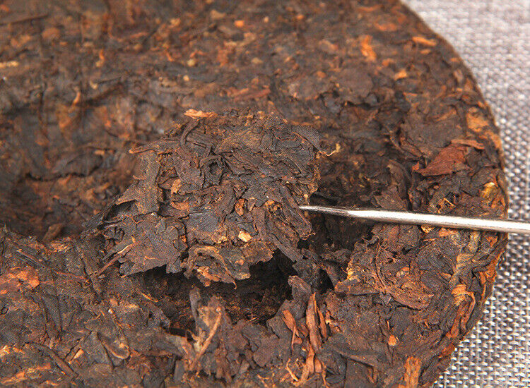 HelloYoung Puerh Tea Yunnan Menghai Pu'er Ripe Tea Cake Banzhang Ripe Tea 云南勐海陈香普洱熟茶饼班章熟茶