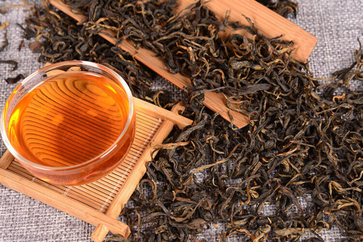 HelloYoung 500g Yunnan Fengqing Black Tea Two Leaves Mao Feng Dian Hong Kung Fu Black Tea