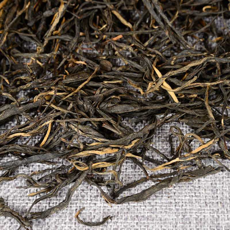 HelloYoung Fengqing Dian Hong tea raw Pine needles one bud two leaves straight black tea