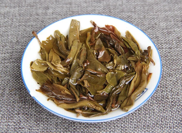 Premium Pu'er Tea 357g Yunnan Nannuoshan Arbor Qiziyuan Tea Aged Raw Tea Cake