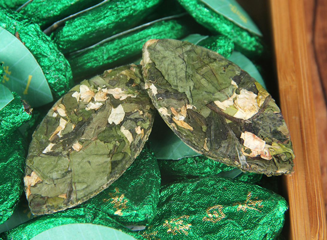 HelloYoung Jasmine white tea cake leaf tea jasmine white tea peony flower fragrance 17.6oz