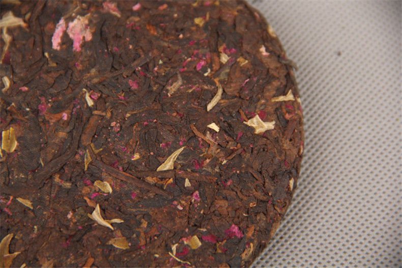 HelloYoung Healthy Pressed Tea Green Food Yunnan Organic Ripe Puer Tea Rose Flavor Tea 100g