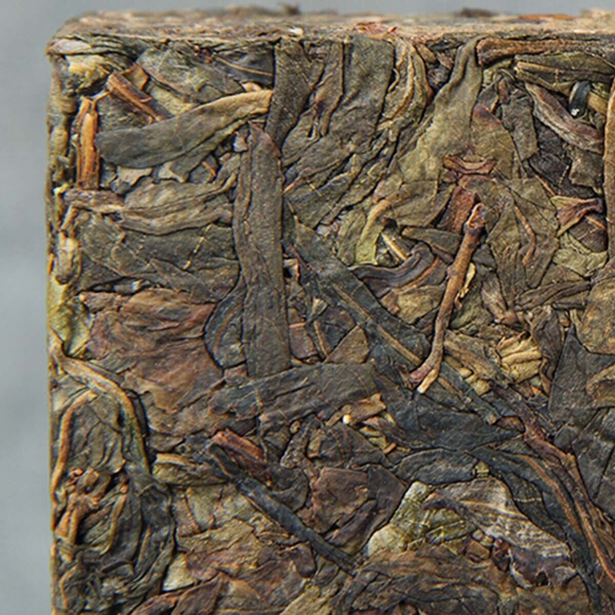 HelloYoung Bingdao Golden Leaf Ancient Tree Candy Sweet Tea Yunnan Puerh Cha Tea Brick 500g