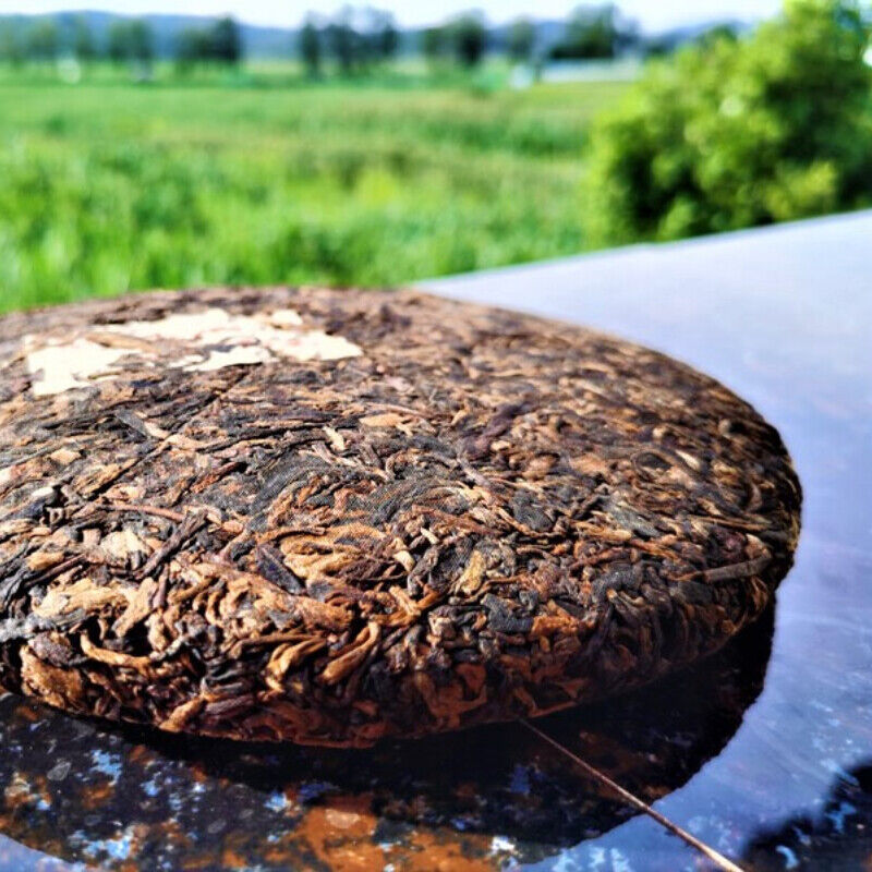 HelloYoung Organic Tea Ancient Tree Pu'er Tea Zhonghong Ying Yunnan Qizi Cake Tea 357g