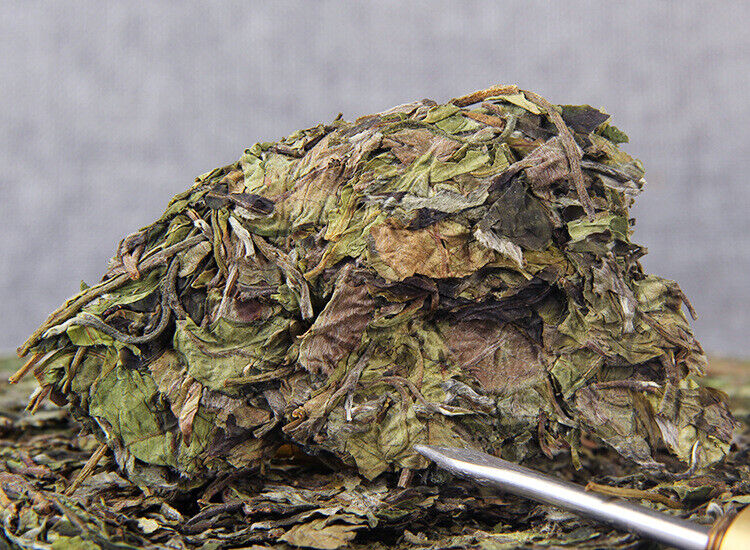 HelloYoung 357g（12.6Oz）Yunnan Ancient White Tea Natural Tea Leaf Healthy Drink