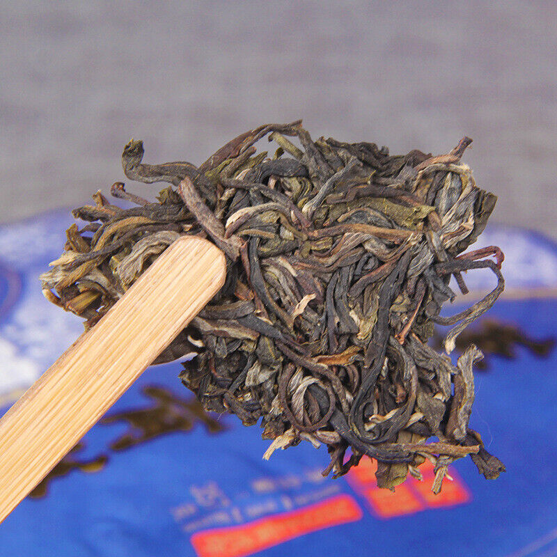 HelloYoung 357g Yunnan Puer Raw Tea 普洱生茶 古六大茶山之首革登青饼早春古树茶生普357g