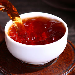 HelloYoung Ripe Puer Tea Cake Yunnan Brown High Mountain Ecological Pu erh Cooked Tea 200g