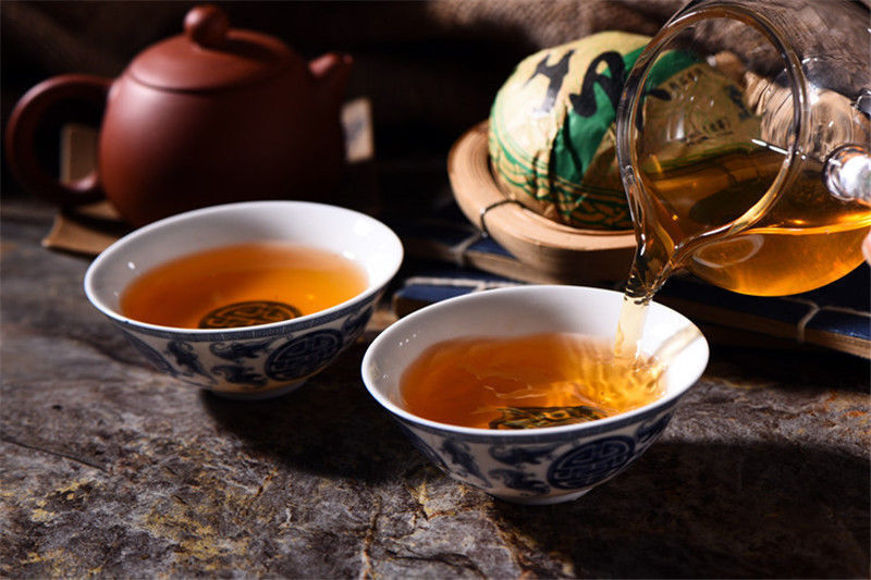 HelloYoung100g Yunnan Old Tea Tree Puer Tea Cakes Shen Pu'er Tea Cake Raw Pu-erh Tea Green Tea