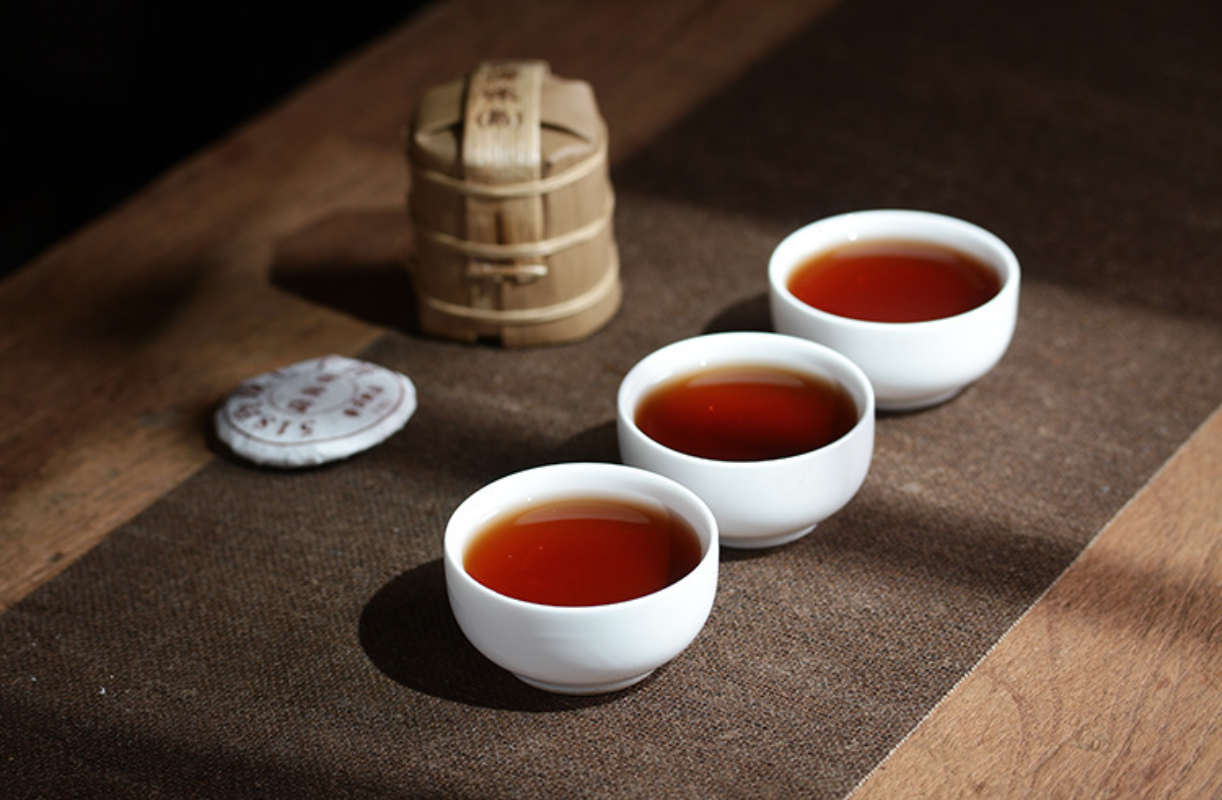 HelloYoung 672g Basket of 84 pieces Yunnan Puerh Cake Ripe Tea Linglong Small Cake