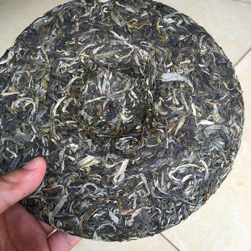 HelloYoung Health  Pu'er Green Tea Yunnan Menghai Spring Pu-Erh Cha Tea Cakes 357g