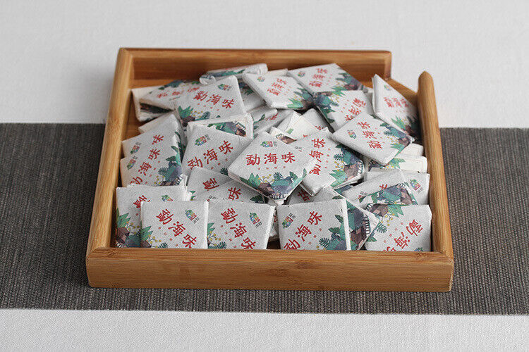 HelloYoung 500G Yunnan Pu'er Tea Menghai Flavor Small Square Brick 8g Ripe Tea