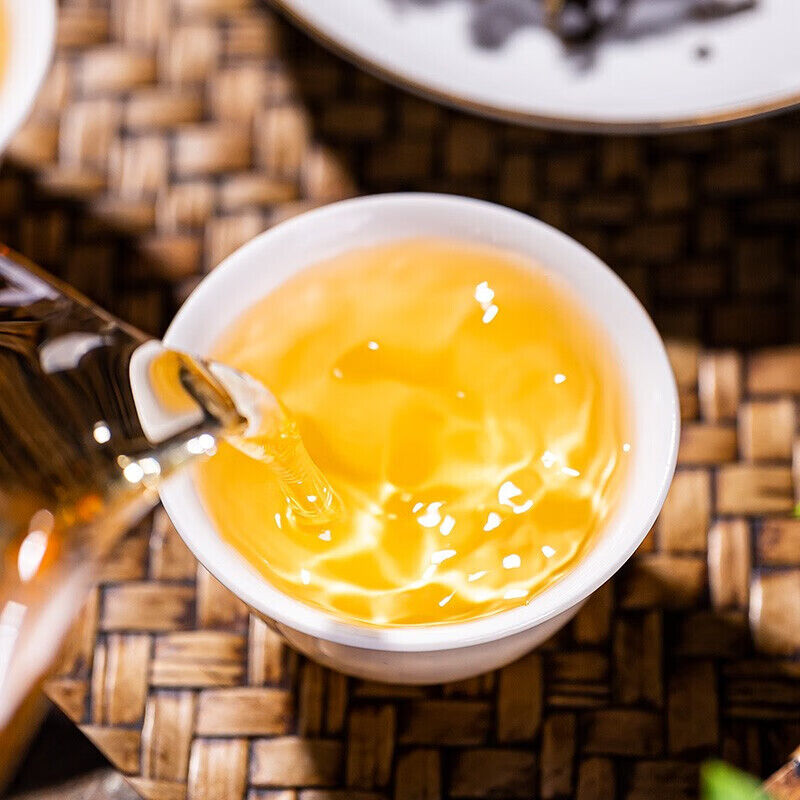 HelloYoung Zhong Cha 7741 Yunnan Chi Tse Beeng Cha Puer Pu'er Pu-erhChaCake 357g