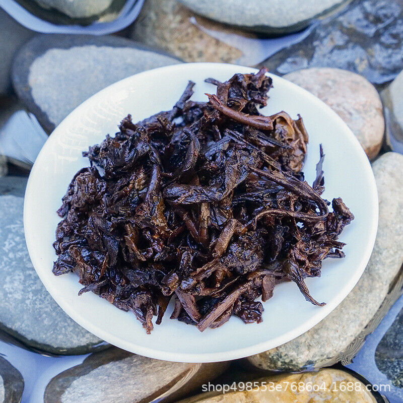 HelloYoung Zhonghong Yin Yiwu Zhangxiang Pu'er Ripe Tea Yiwu Daye Pu'er Ripe Tea Cake 357g