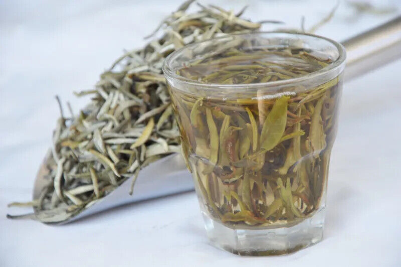 HelloYoung Silver Needle White Tea Baihao Yingzhen Conquer Blood Pressure Green Food 200g