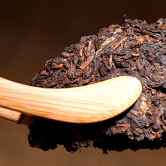 HelloYoung Chinese Black Tea Premium Top Yunnan Pu'er Tea Palace Pu'er Cooked Tea Cake 200g