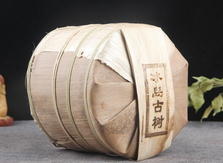 HelloYoung Pu'er Raw Tea Iceland Ancient Tree 357g Yunnan Tea Cake 普洱茶生茶 冰岛普洱古树 357g 云南饼茶