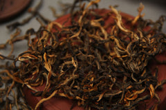 HelloYoung Spring Fragrant Flavor Chinese DianHong Golden Black Kongfu TeaRed Box Gift Tea