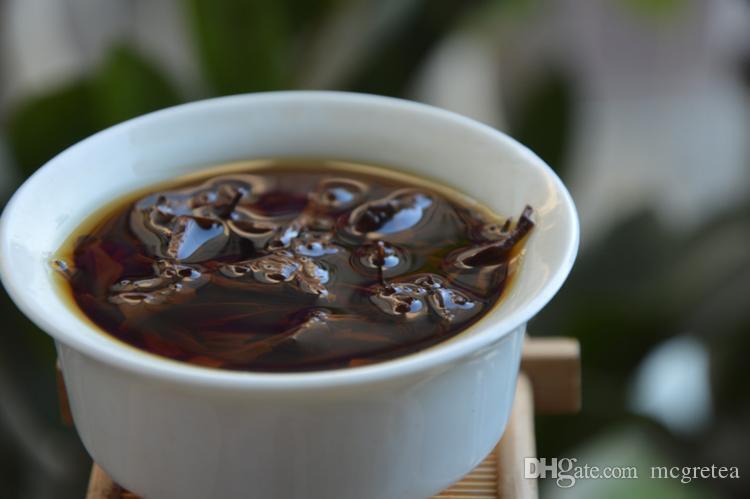 HelloYoung Black Tea Wuyishan Lapsang Souchong Tea Tongmu Guan Zhengshanxiaozhong 250g