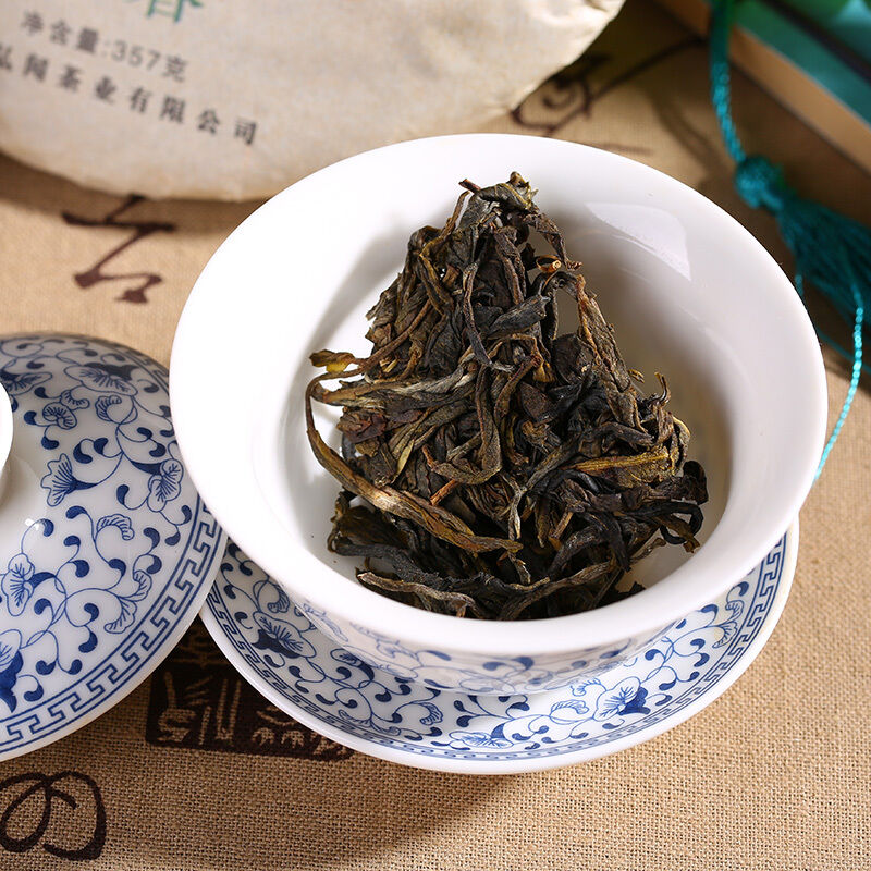 HelloYoung Chinese Natural Handmade Raw Pu-Erh Tea 357g Organic Yunnan Menghai Puer Tea