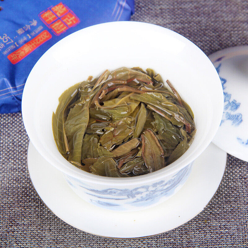 HelloYoung 357g Yunnan Puer Raw Tea 普洱生茶 古六大茶山之首革登青饼早春古树茶生普357g