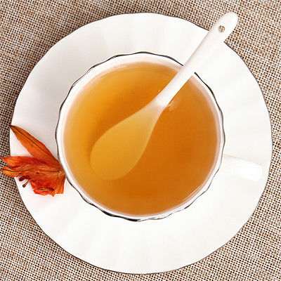 HelloYoungPremium 200g lilies Pure natural Lily scented tea cake lungs cough sedative tea