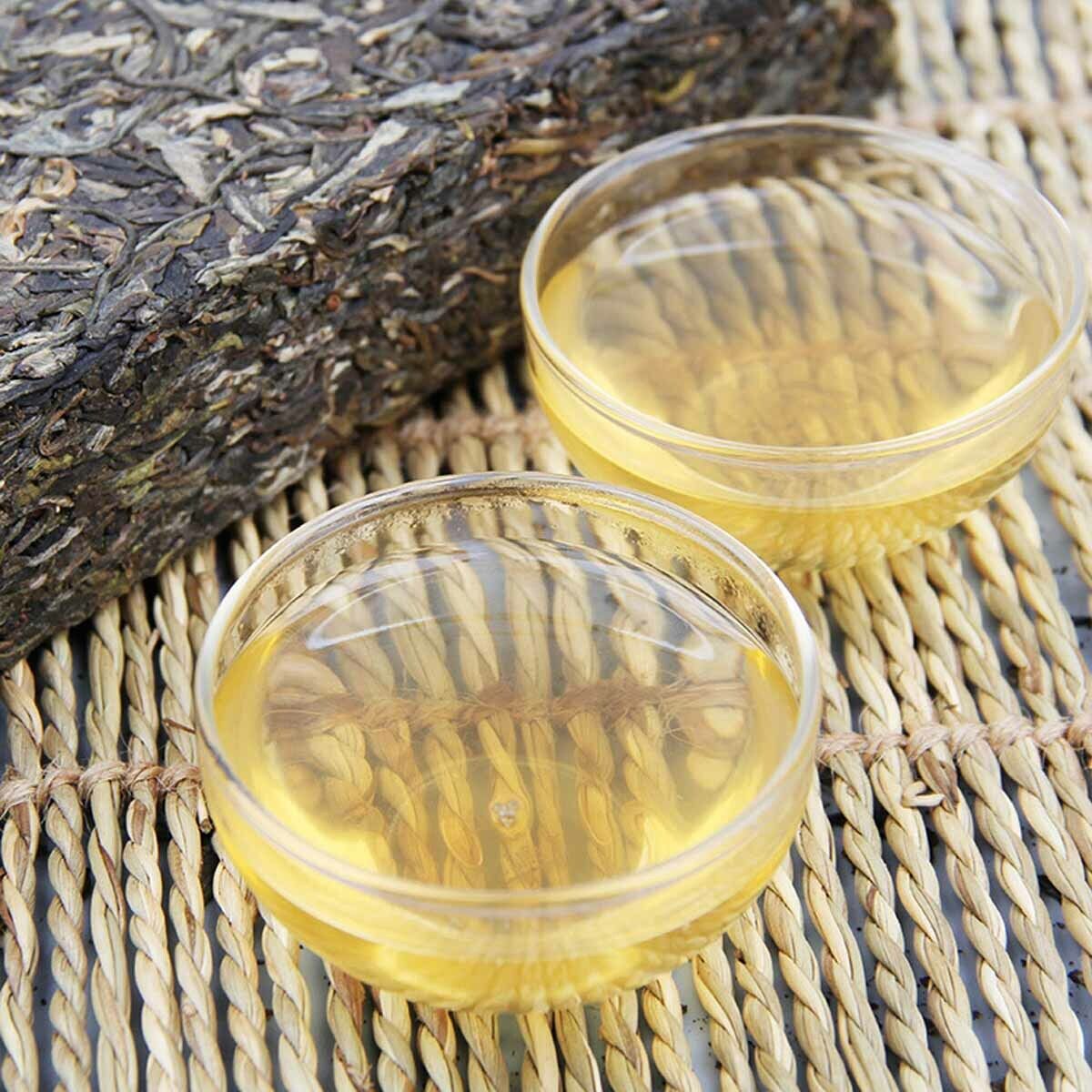 HelloYoung Chinese High Quality Sheng Pu-erh Brick Green Food Cha Puer Old Tree Tea 1kg