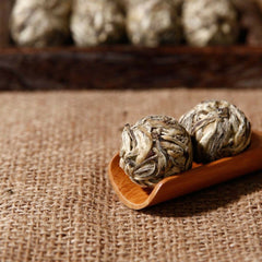 HelloYoung Yunnan Pu-erh Tea Raw Tea Mini Dragon Ball White Silver Needle Health Green Food