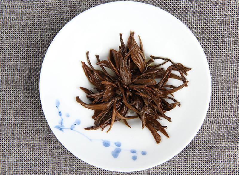 HelloYoung60g Yunnan Dianhong Black Tea Small Pagoda Pu-erh Tea Canned Handmade Black Tea