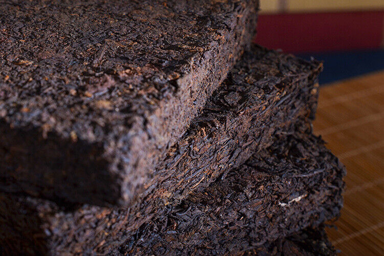 HelloYoung High Quality Cooked Puer Tea Yunnan Menghai Handmade Ripe Pu erh Tea Brick 250g