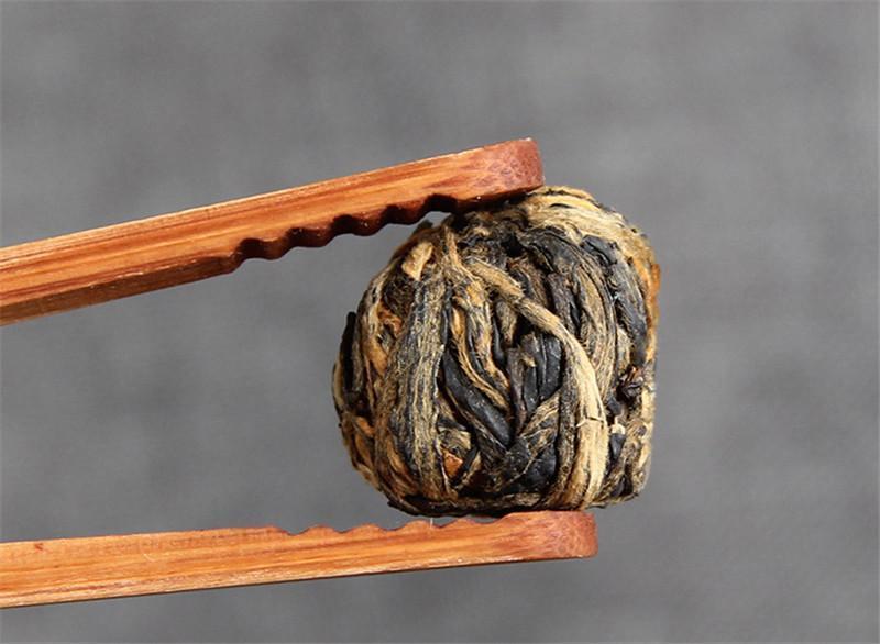 HelloYoung Chinese Yunnan Dianhong Black TeaHandmade Small Golden Ball Canned Black Tea 60g