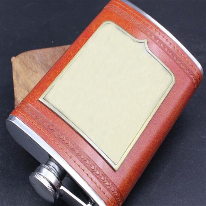 9oz Luxury Stainless Steel Hip Flask 3 Styles Faux Leather Whiskey Wine Bottle Retro Engraving Alcohol Pocket Flagon As Gift 1pc