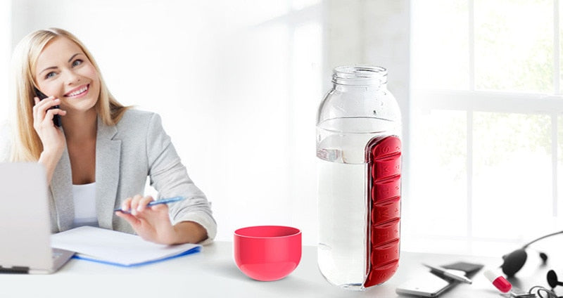 HELLOYOUNG 600ML Plastic BPA Free Water Bottle Daily Pill Box Organizer Drinking Bottles