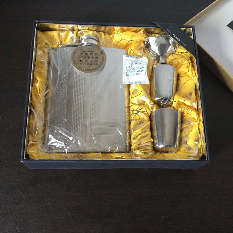 Wine Flask Hight Quality Cigarette Stainless Steel Hip Flask 8 oz Drinkware Whiskey Liquor Metal Flask Alcohol Flask Garrafa