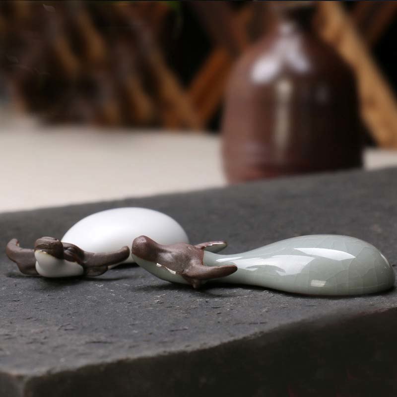 CJ279 Creative Ceramic Tea Pet Lucky Ox Kiln Kung fu Tea Set Ru Kiln Tea Tray Ornaments Home Decorations