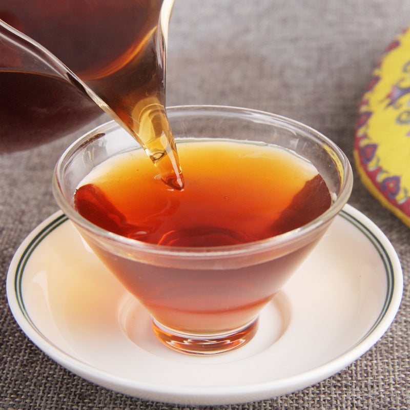 HelloYoung Chinese Black Tea Premium Top Yunnan Pu'er Tea Palace Pu'er Cooked Tea Cake 200g