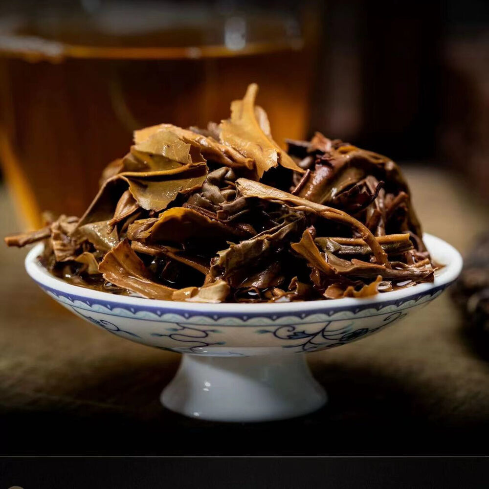 357g Yunnan Old Puerh Tea Cake Laobanzhang Raw Pu'er Cake Tea Pu-erh Tea