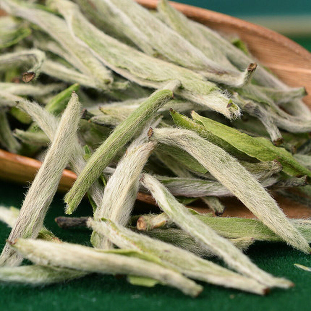 HelloYoung 50 G Organice TOP China Premium Silver Needle Pinch White Tea Gift Bud Tea