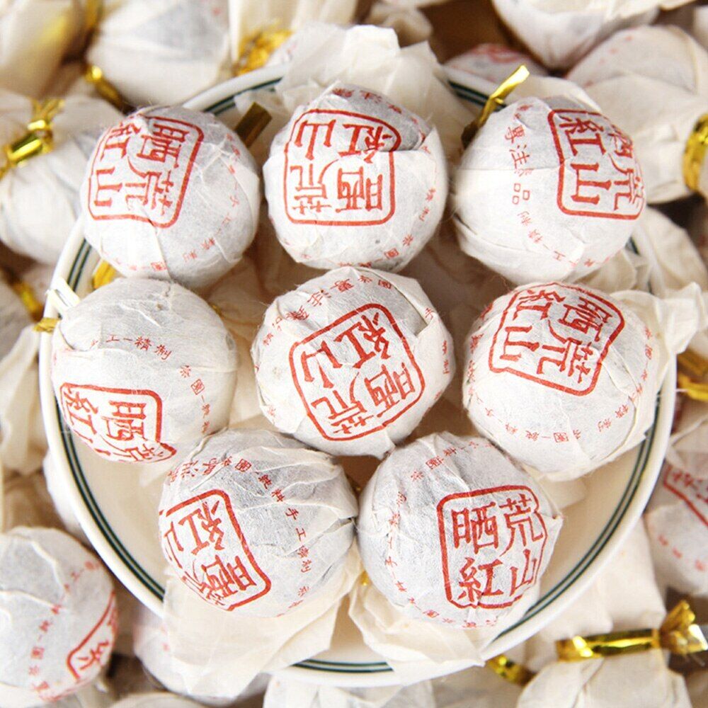 HelloYoung TeaYunnan Wild Tree Black Tea Barren Mountain Handmade Dragon Pearl 100g