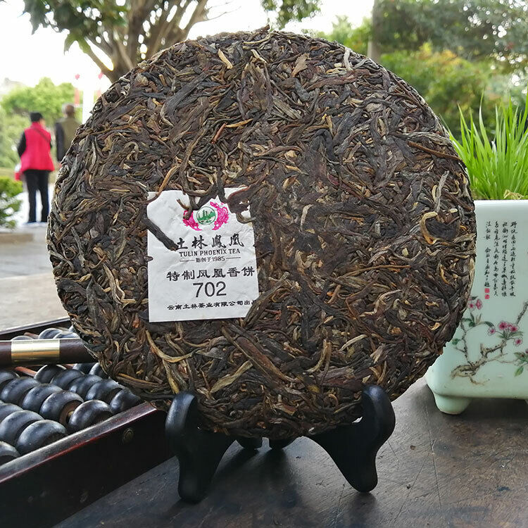 HelloYoung Special Feng Huang Xiang Bing 702 Tulin Phoenix Tea Pu Erh 380g Raw Puer