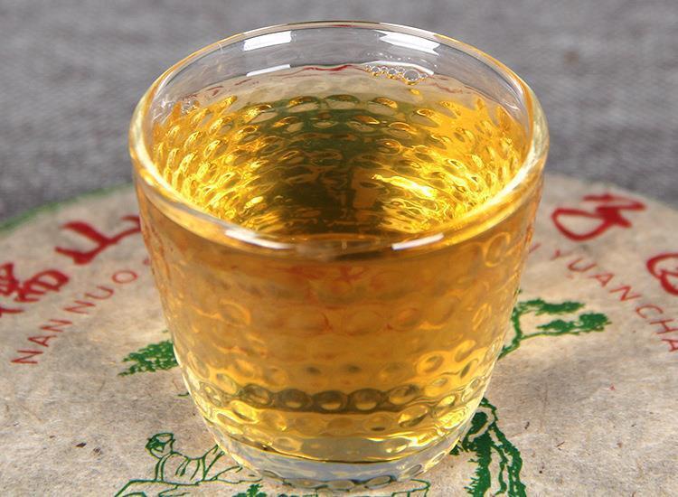 HelloYoung Yunnan Treasures Aged Pu'er Tea Nannuo Mountain Arbor Qi Zi Puer Tea 357g